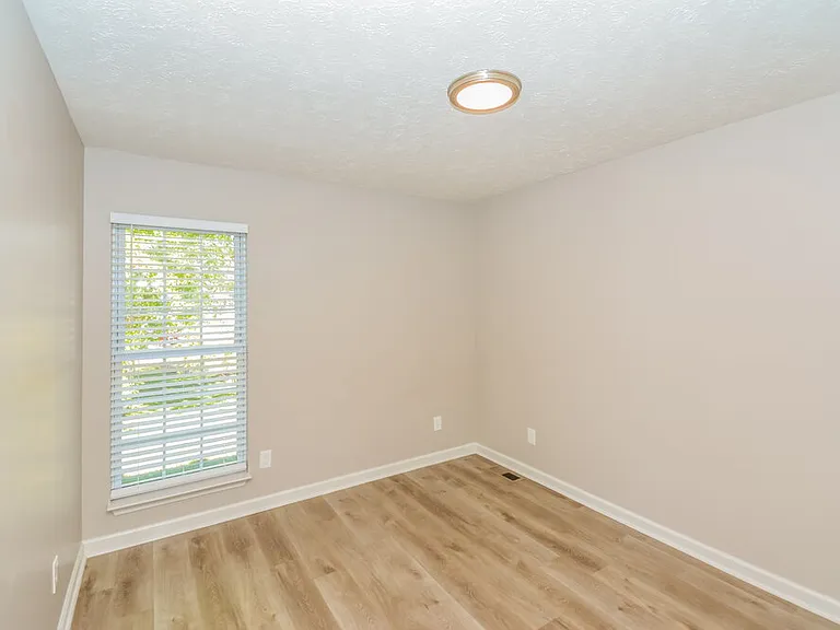 7660 S Swift Rd — Photo 13