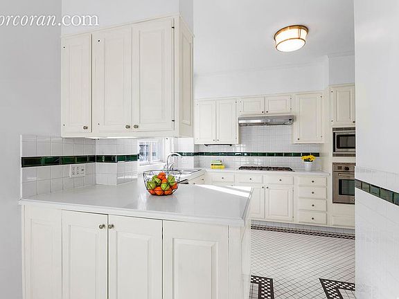 4th image of 473 W End Ave #4C