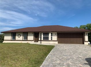 1090 15th St SW, Naples, FL 34117