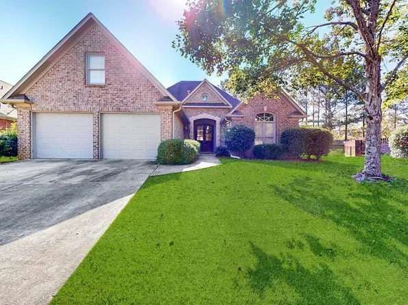 6112 Waterside Ct, Birmingham, AL 35244