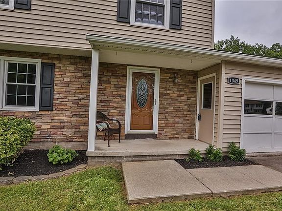 2nd image of 1349 Brookedge Dr