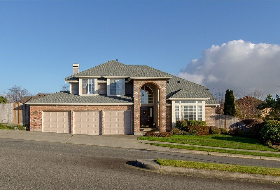 1st image of 4909 Orca Dr NE