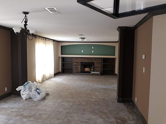 5th image of 17 Short Vine St