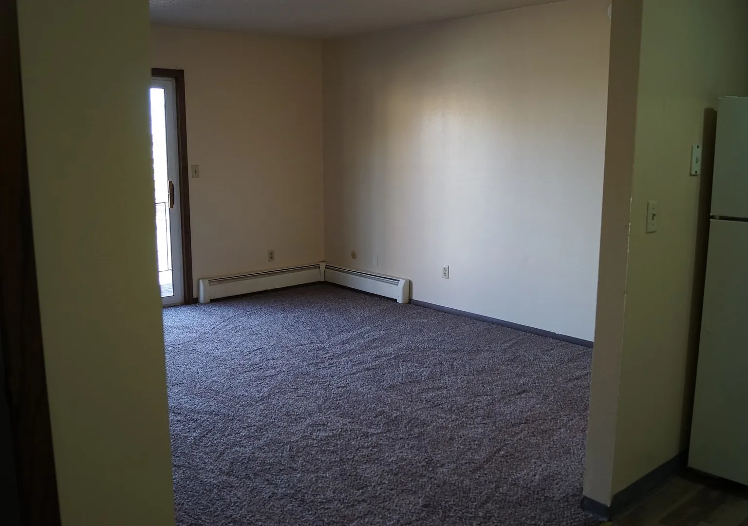 Arnold's Park Apartments — Photo 3