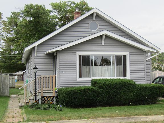 2nd image of 1071 Friedrich St