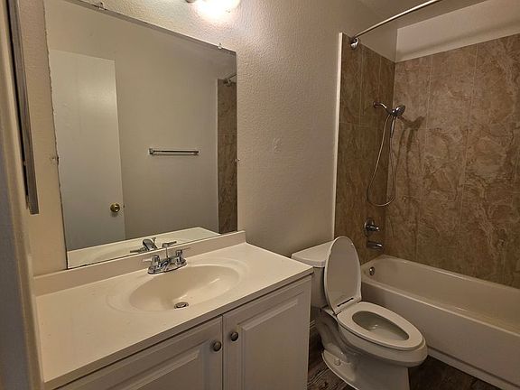 5th image of 4651 35th St APT 3
