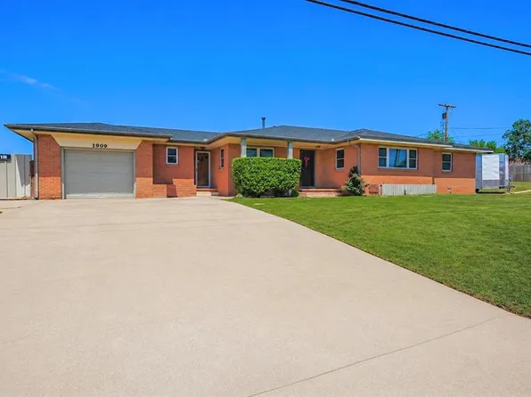1909 W Modelle Ave, Clinton, OK 73601