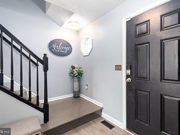 2nd image of 6002 Sunny Meadows Dr