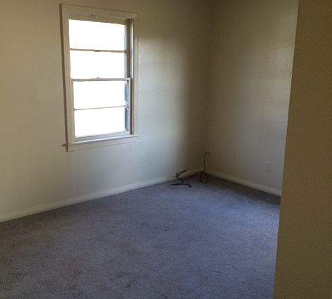 3rd image of 3405 Pleasant Dr