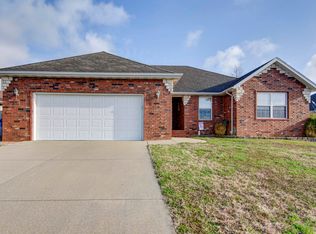 2905 W Garton Rd, Ozark, MO 65721