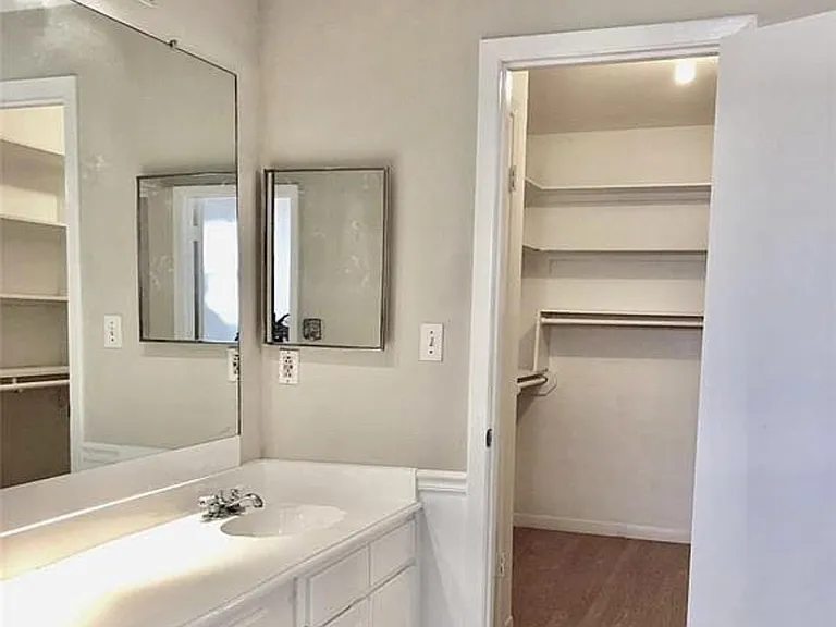 6327 Lynkat Ln — Photo 14