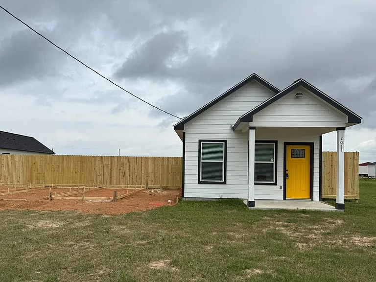 7014-5914 Two — Photo 2
