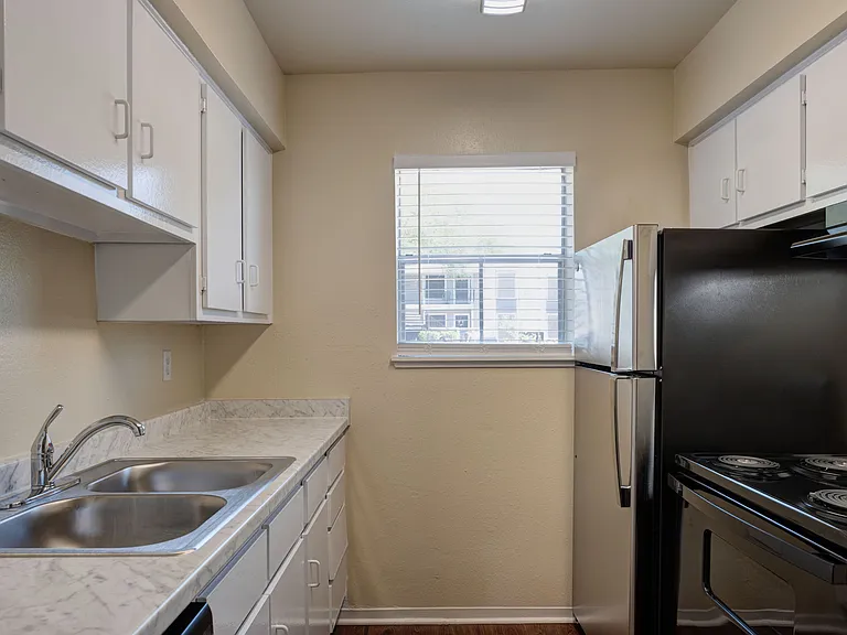 Meyerland Court Apartments — Photo 17