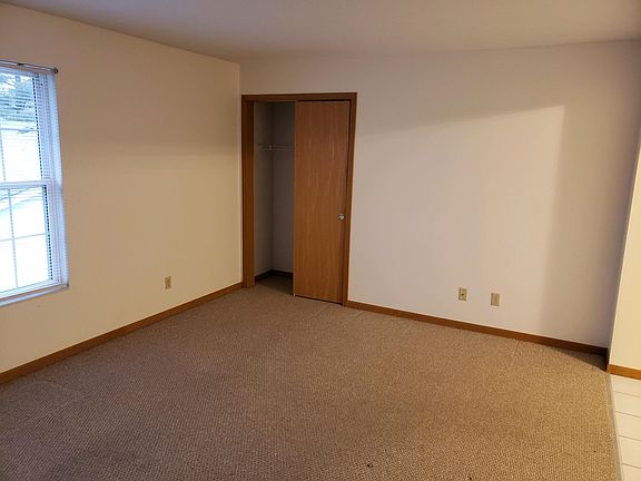 3rd image of 1141 Minns Dr APT 6