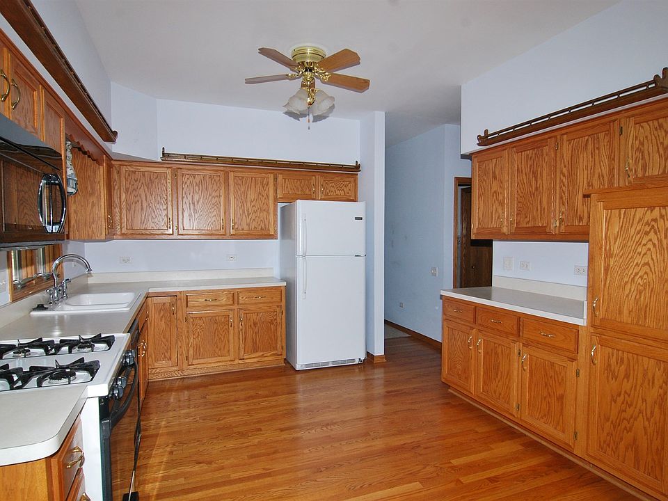 1st image of 185 Fairfield Dr