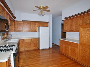 185 Fairfield Dr, New Lenox, IL 60451