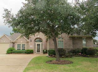 1469 Garden Lakes Dr, Friendswood, TX 77546