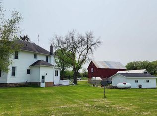 E13636 State Highway 33, Baraboo, WI 53913