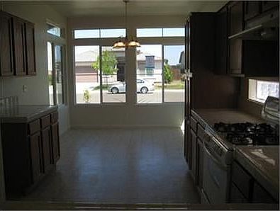 5th image of 519 Serr Ct