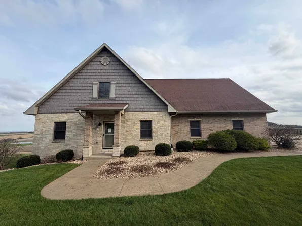 16250 Panoramic Vw, Sherrill, IA 52073