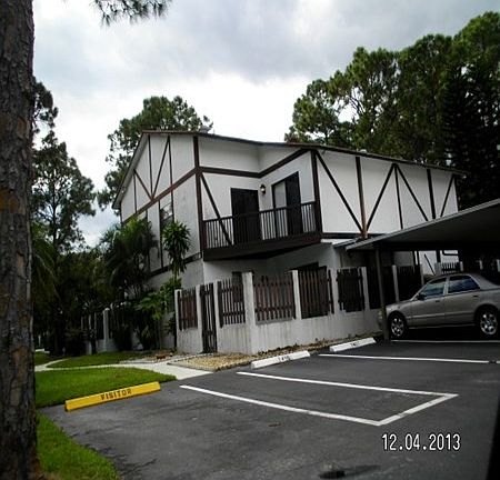 3rd image of 2431 Lena Ln