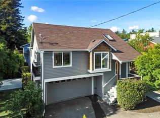 8225 Wallingford Ave N, Seattle, WA 98103
