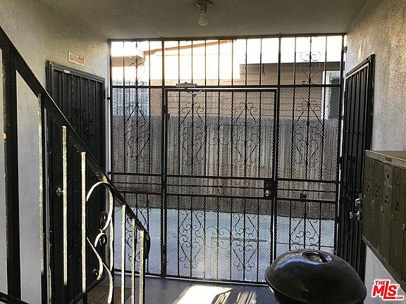 2nd image of 849 W 73rd St