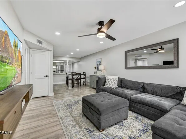 3301 E EARLL Drive #102, Phoenix, AZ 85018