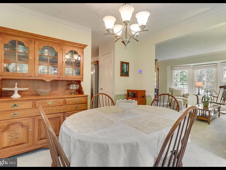 210 Pin Oak Ct — Photo 10