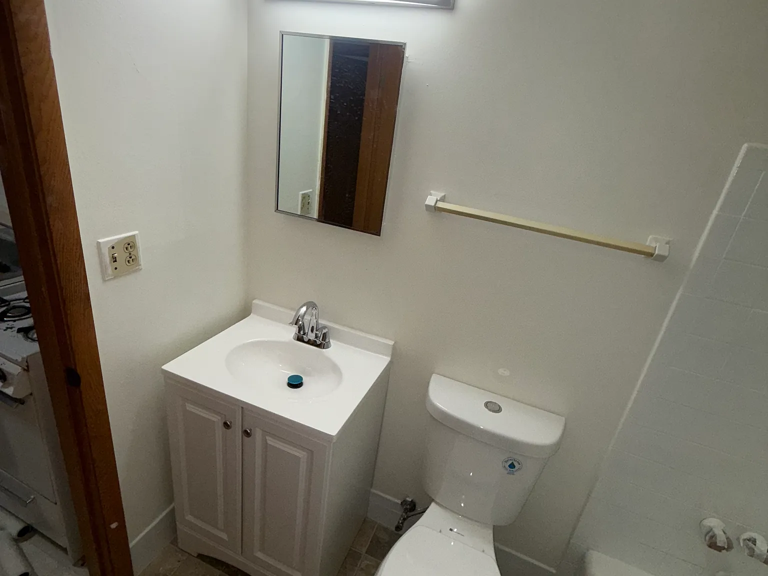 3913 S Packard Ave — Photo 2