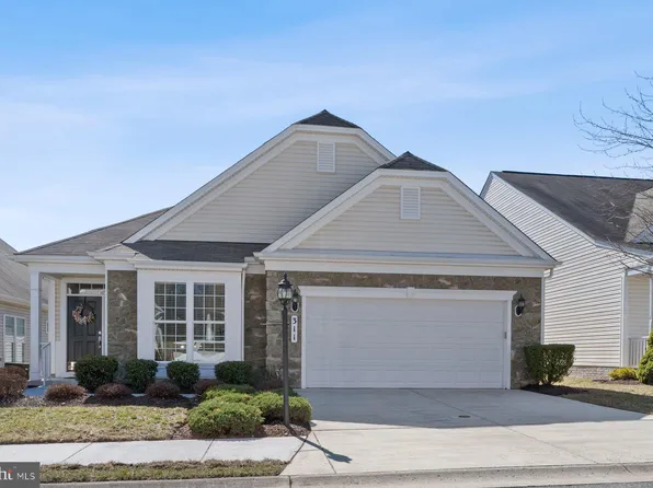 311 Clubside Dr #315, Taneytown, MD 21787