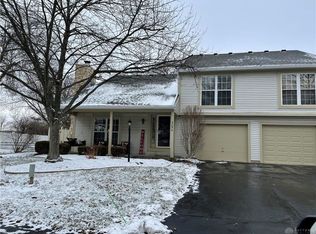 2054 Foxknoll Dr, Dayton, OH 45458