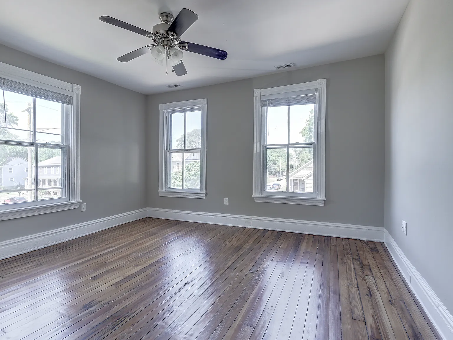 2 bed, 1200 sqft, $1,950 — Photo 3