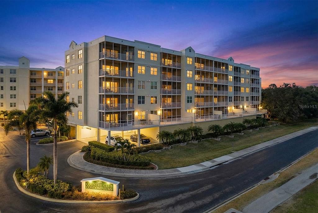 1200 Country Club Dr APT 4202