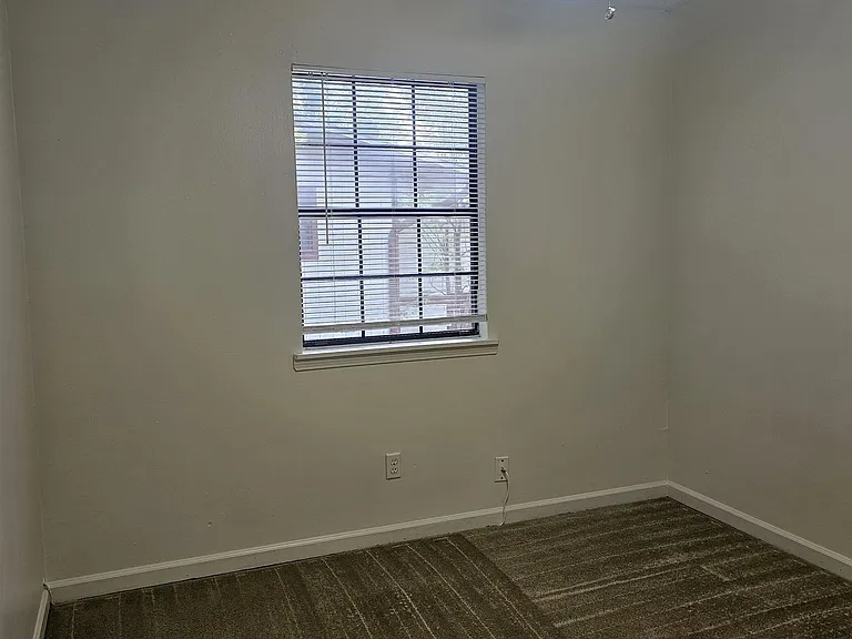 3701 Donovan Dr #A — Photo 39