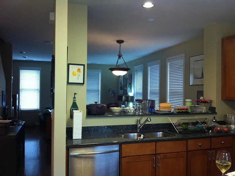 1000 N Crosby St — Photo 14