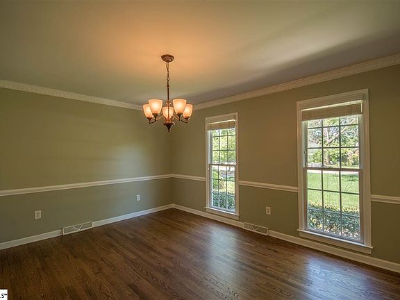 4th image of 30 E Tallulah Dr
