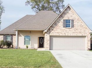 28572 Gray Eagle Dr, Denham Springs, LA 70726