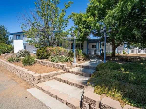 858 Ramona St, Ramona, CA 92065