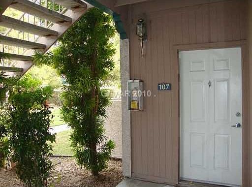 3rd image of 5114 S Jones Blvd Unit 107