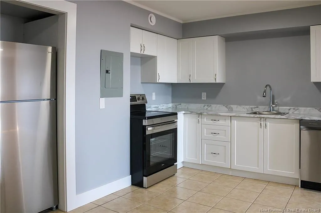 2 bed, 1.0 bath, 700 sqft, $1,400 — Photo 4