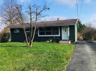 780 Theresa Ave, Hermitage, PA 16148