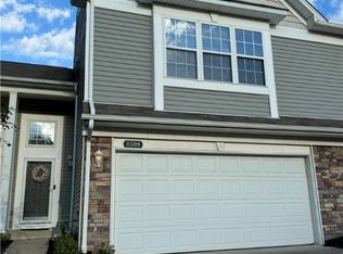8509 Roxbury Ct, Olmsted Township, OH 44138