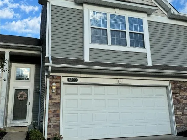 8509 Roxbury Ct, Olmsted Township, OH 44138