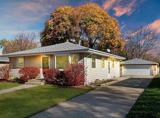 8341 27th Ave, Kenosha, WI 53143