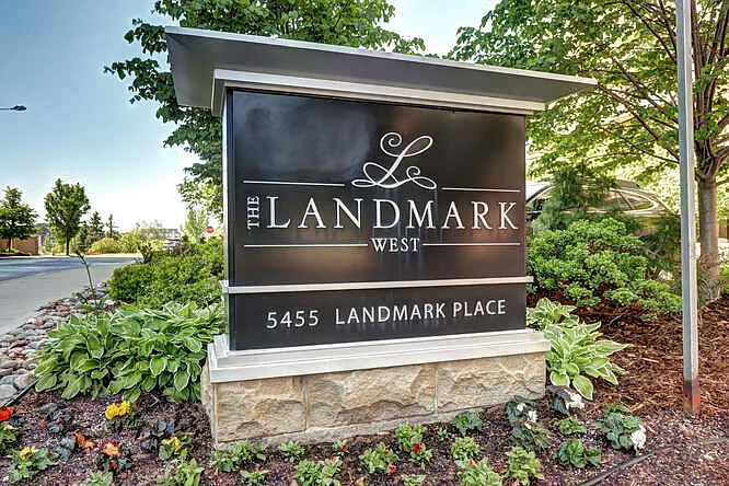 5455 Landmark Pl #1403