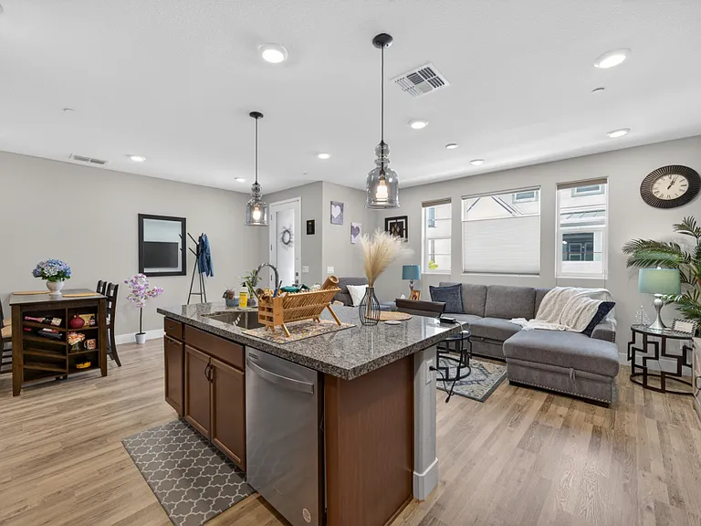 3056 Beaded Mist Walk — Photo 9