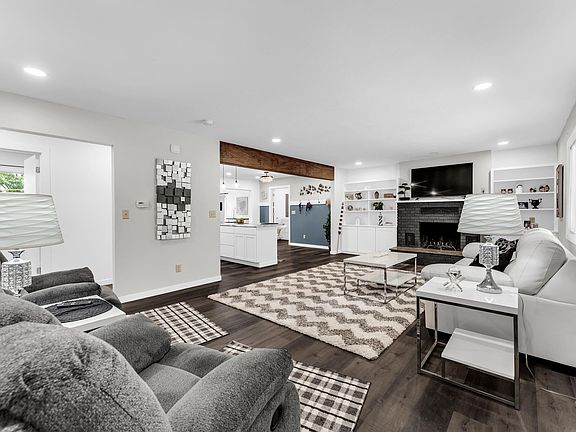 3rd image of 1704 Neihardt Street