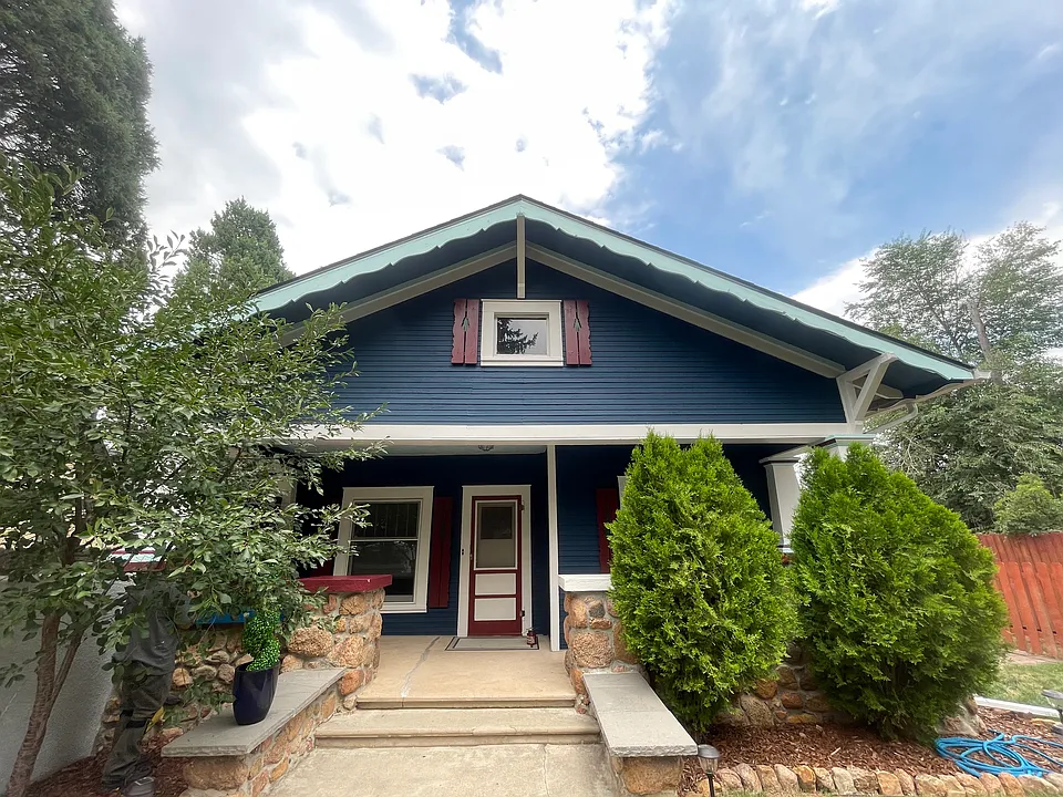 15 Wolfe Ave