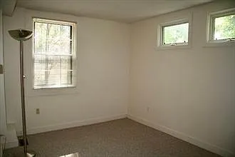 Building Photo - 149 Walnut St #G